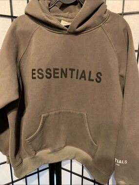 Essentials Unisex Crewneck Sweatshirt in Brown Size M